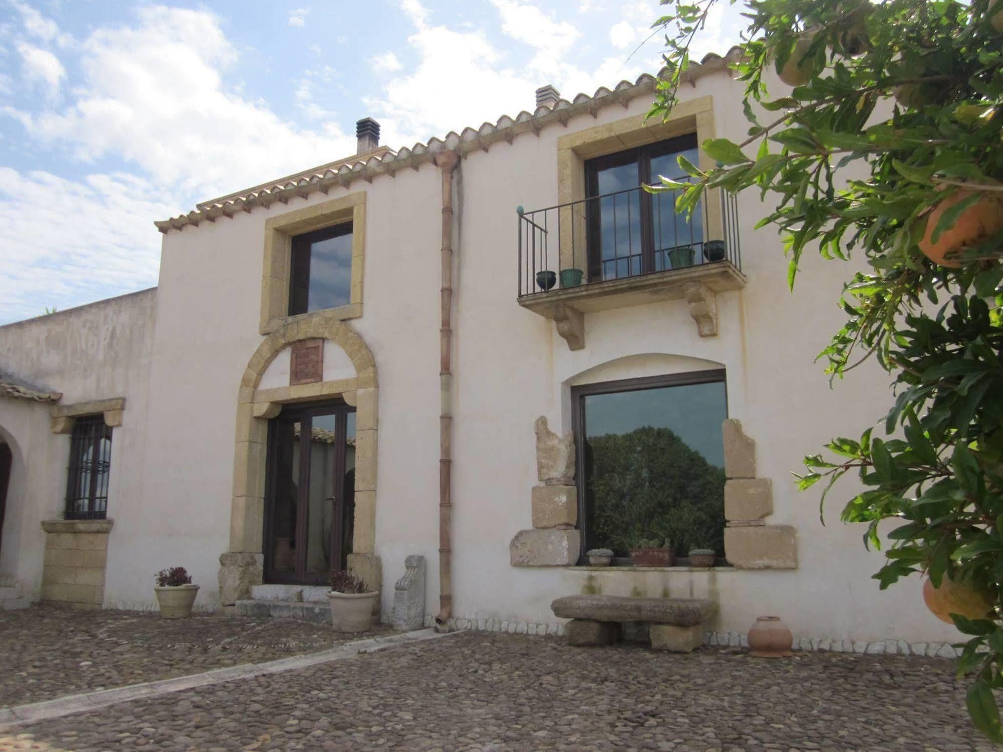 Casale Alma Bed & Breakfast Marsala Exterior photo