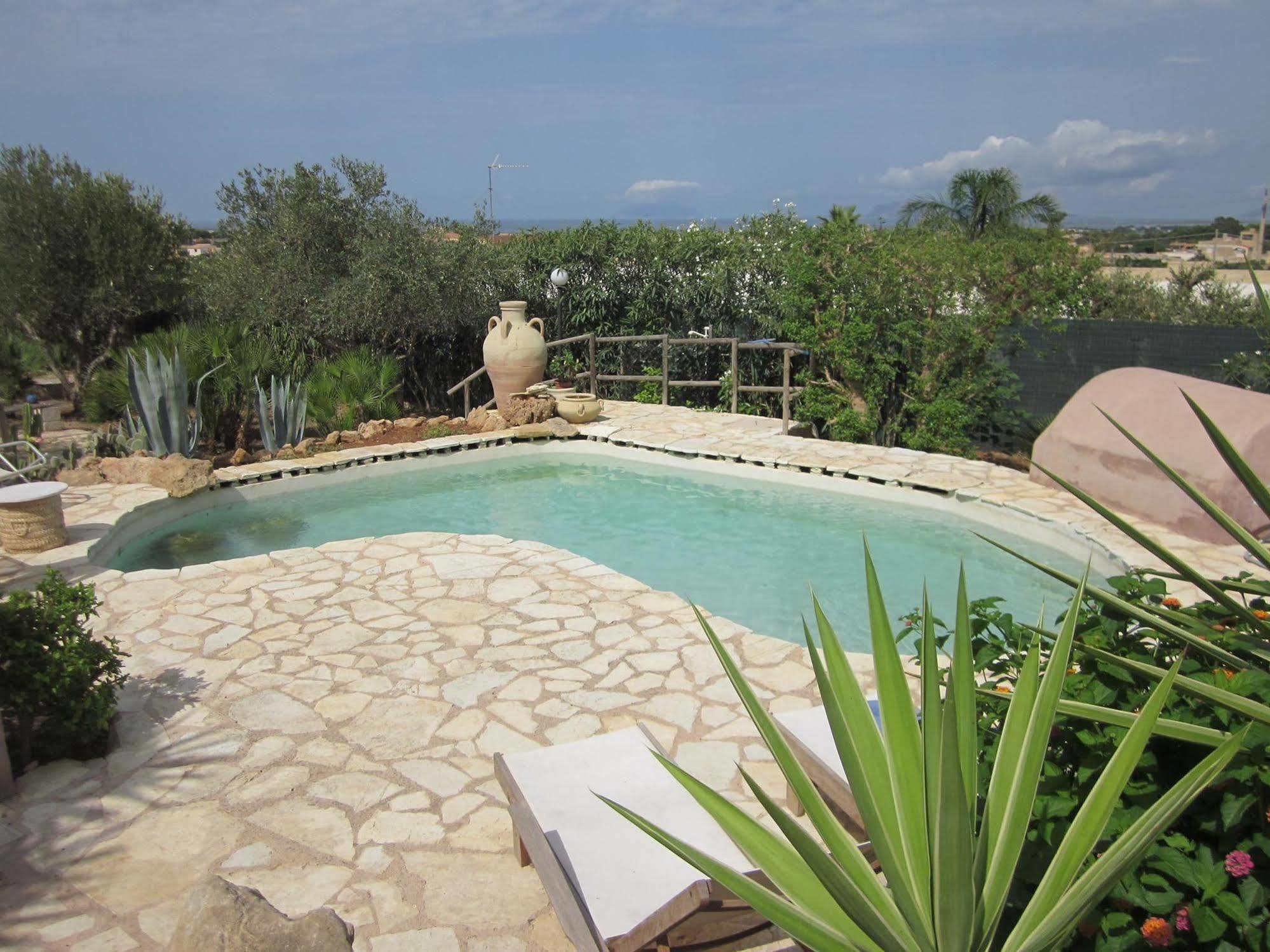Casale Alma Bed & Breakfast Marsala Exterior photo